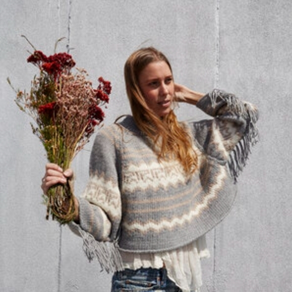 Free People HEIRLOOM  Mayan Traveler Sweater - Picture 2 of 13